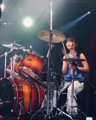 On stage media image