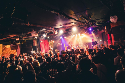 On stage media image