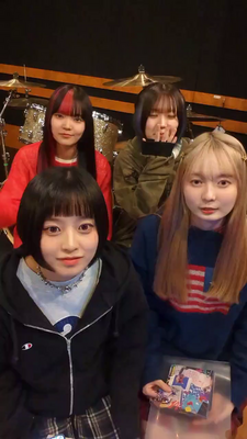 Live stream media image